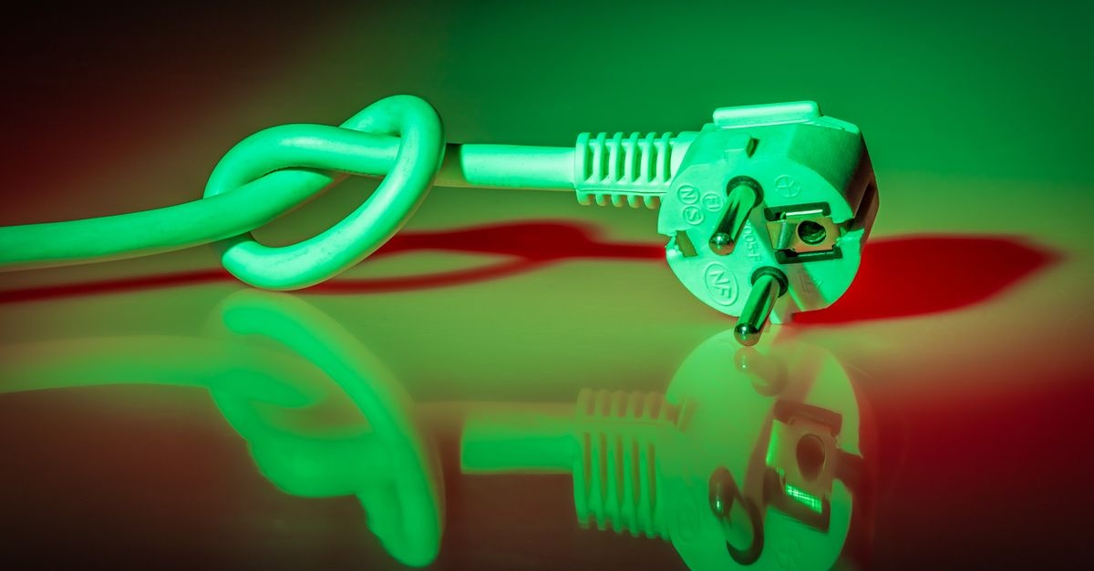 Warum Strom mal teuer, mal günstig ist: Die wichtigsten Preistreiber – und wie Sie Ihre Kosten im Griff behalten