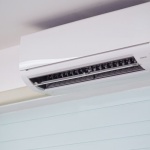 Warm durch den Winter ohne Gas: Warum Klimageräte mit Heizfunktion jetzt die clevere Wahl sind