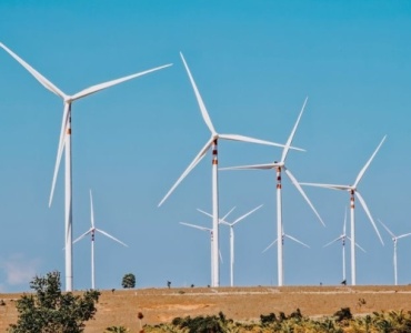 Eigenen Wind ernten: Lohnt sich eine Kleinwindanlage zu Hause? Pro, Contra & Praxischeck