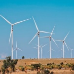 Eigenen Wind ernten: Lohnt sich eine Kleinwindanlage zu Hause? Pro, Contra & Praxischeck