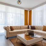Raumwunder Wohnzimmer: Mit einem modularen Ecksofa stilvoll und smart einrichten